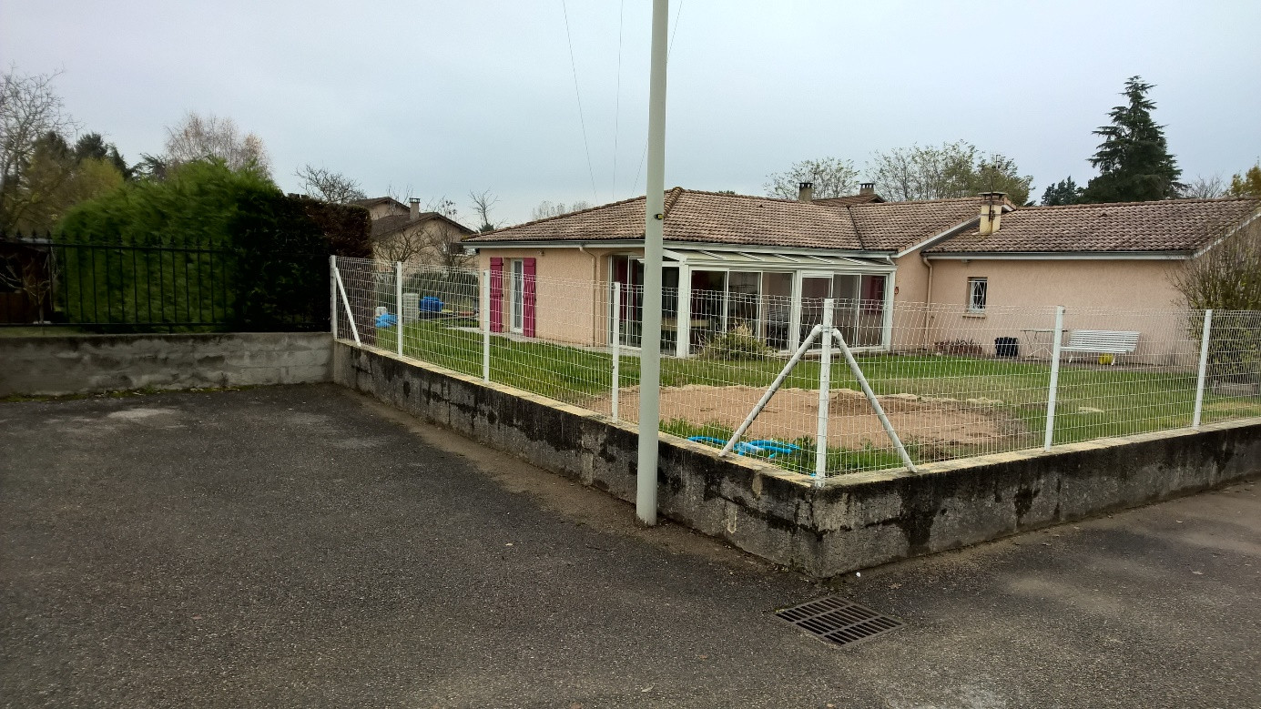 Rénovation d’un muret et pose d’une clôture à Messimy sur Saône